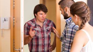 Motivos para denunciar a un vecino